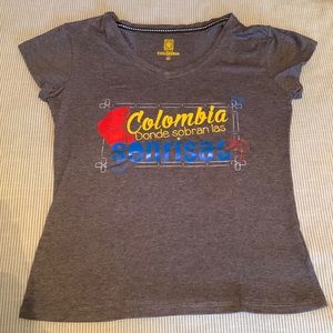 Women’s Medium Colombia Shirt